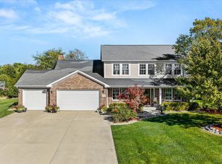 2315 Oakwood Ln, Marseilles, IL 61341
