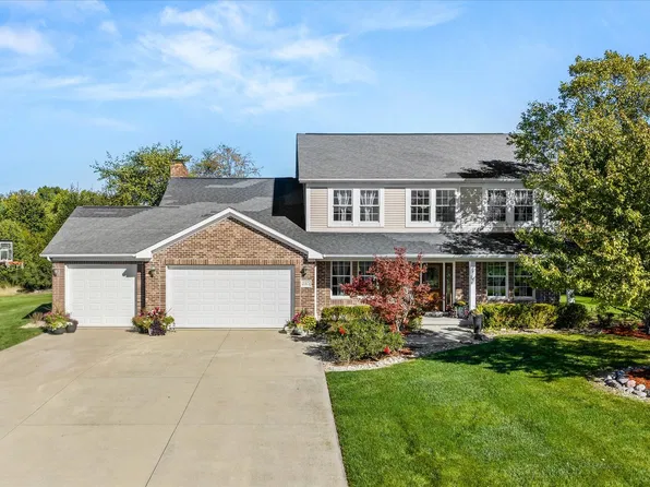 2315 Oakwood Ln, Marseilles, IL 61341