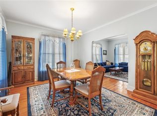 286 Central St, Central Falls, RI 02863