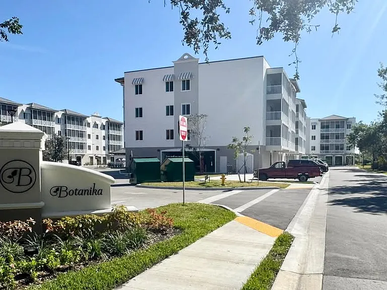 26589 Rosewood Pointe Dr #305 — Photo 40