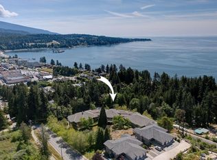 5855 Cowrie St #405, Sechelt, BC V7Z 0K1