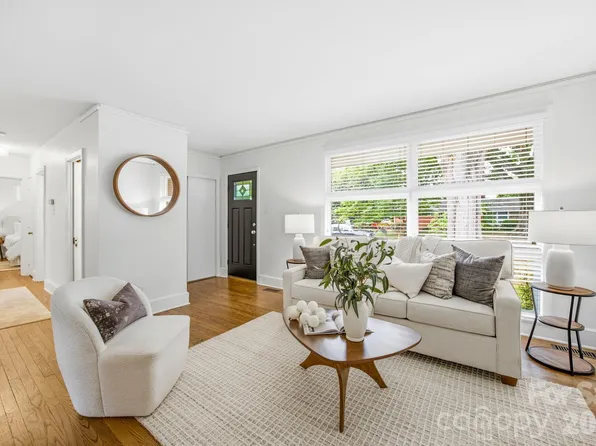 4500 Woodlark Ln, Charlotte, NC 28211