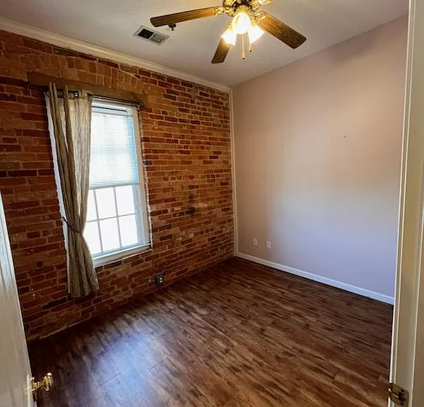 Right Bedroom