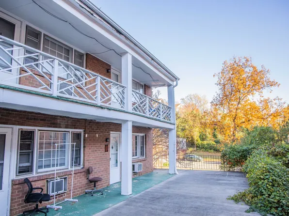 101 Carrollton Terrace, 101 Carrollton Ter #9, Charlottesville, VA 22903