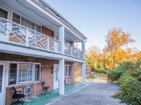 101 Carrollton Terrace, 09
