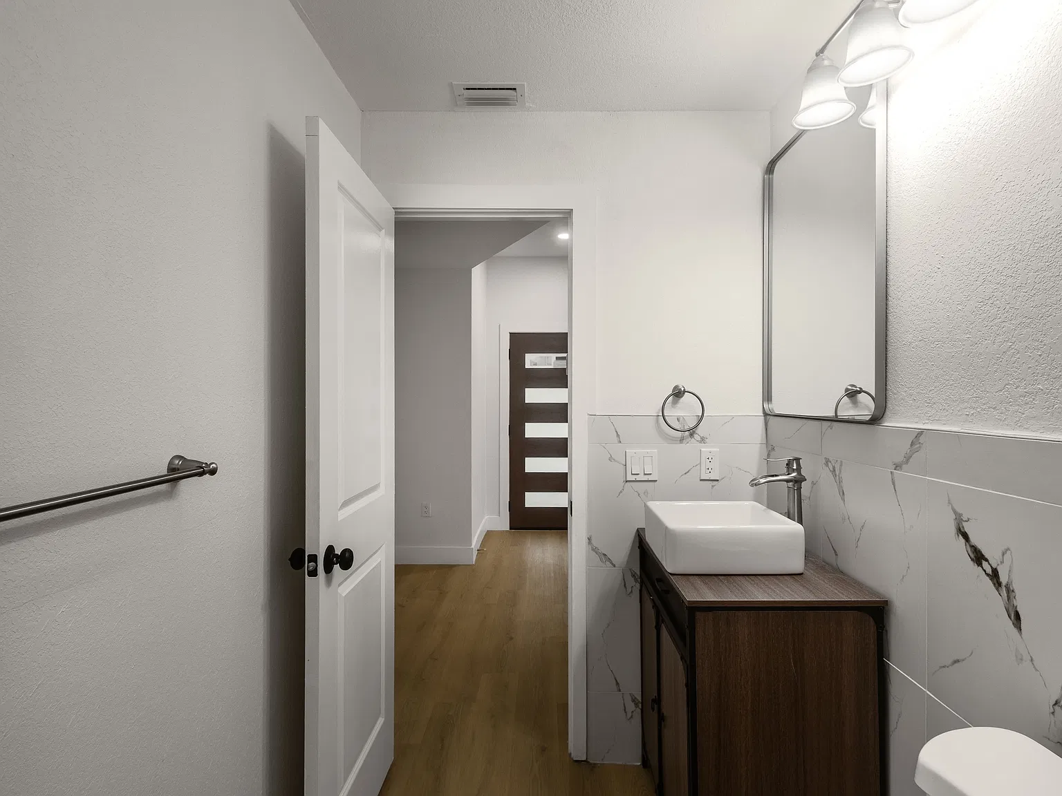 910 East Osborne Avenue - 1 — Photo 3