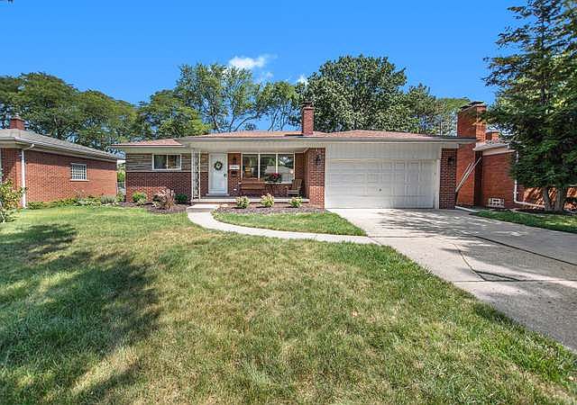 1st image of 19967 Fleetwood Dr