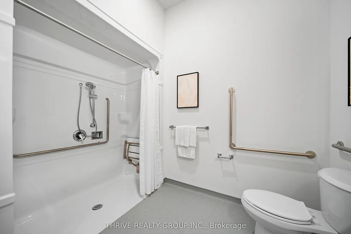 Building Photo - 373 Hill St #212