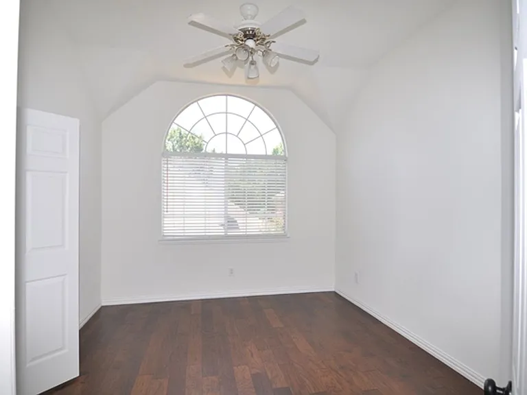 3724 Woodshadow Ln — Photo 22