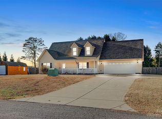 3281 Bird Dog Ln, Maiden, NC 28650