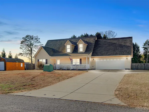 3281 Bird Dog Ln, Maiden, NC 28650