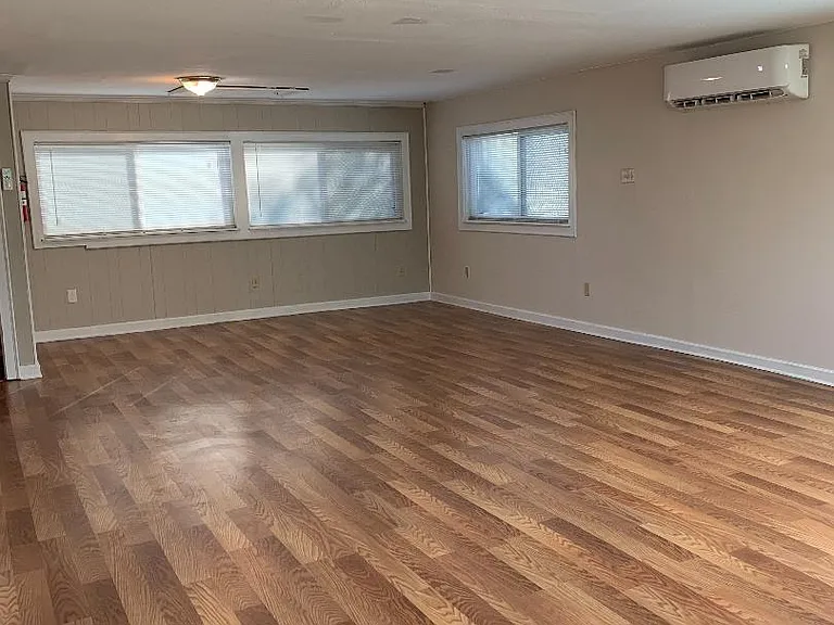 1339 FM 2104 — Photo 12