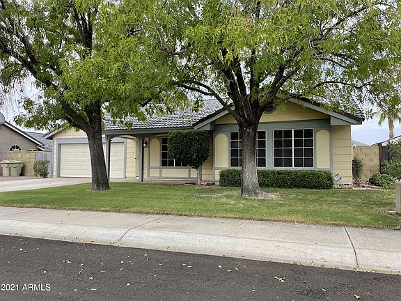 3rd image of 18420 N 56th Ln