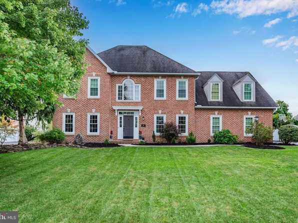 29 Cherish Dr, Camp Hill, PA 17011