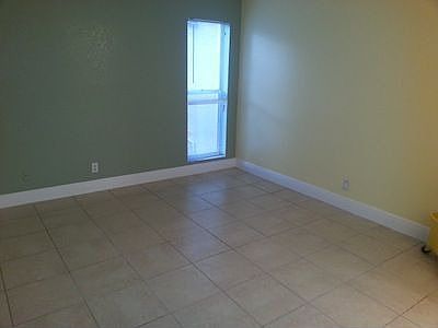2nd image of 4533 Treehouse Ln #G