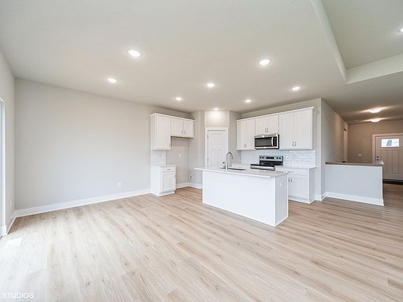 7th image of this home