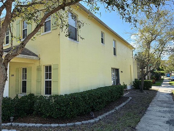5th image of 2000 SE Avon Park Drive SE