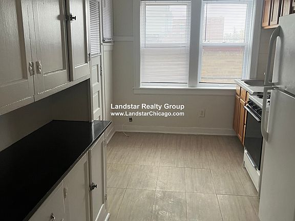 3rd image of 4645.5 N Elston Ave #2W
