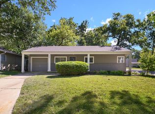 6521 W 82nd Ter, Overland Park, KS 66204