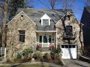 6 Concord Ave, Larchmont, NY 10538