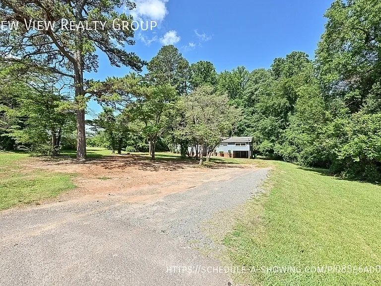 217 Bennett St — Photo 25