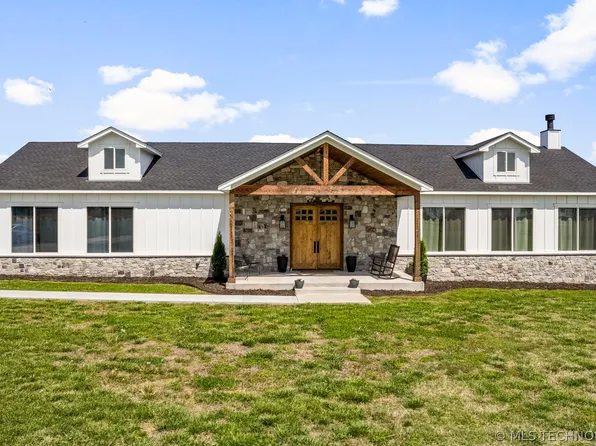 5447 E 420th Rd, Oologah, OK 74053