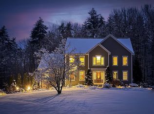 15 Arlington Dr, Dover, NH 03820