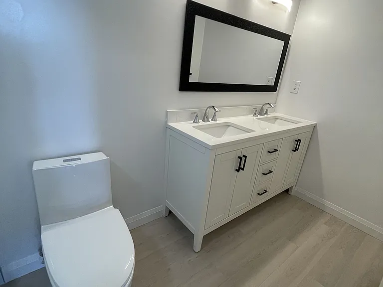 1510 Richmond St #809 — Photo 22