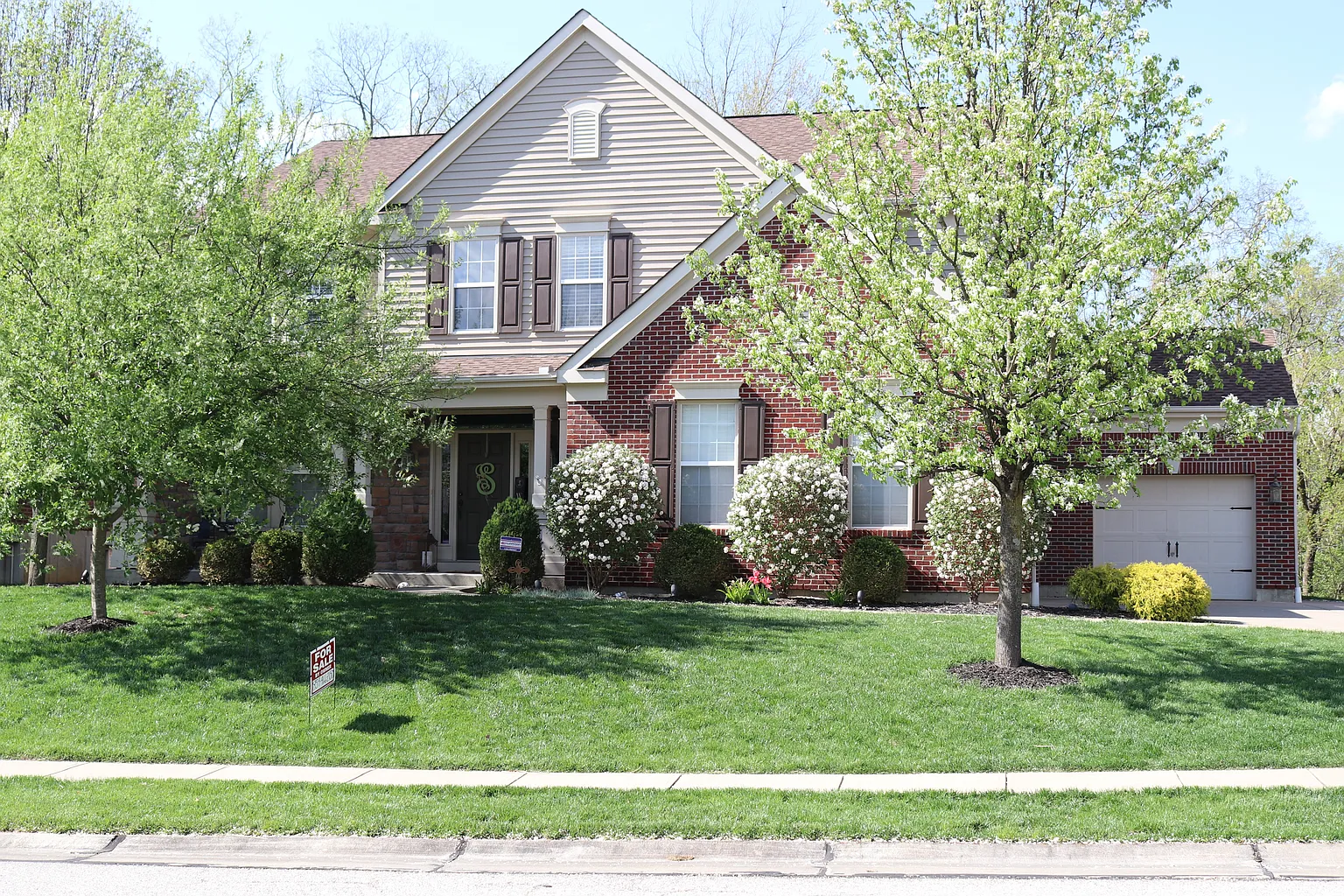 844 Sandstone Rdg photo 1
