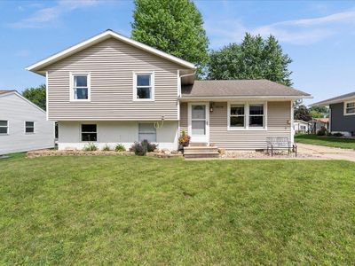 3828 Spruce Hills Dr, Cedar Falls, IA, 50613