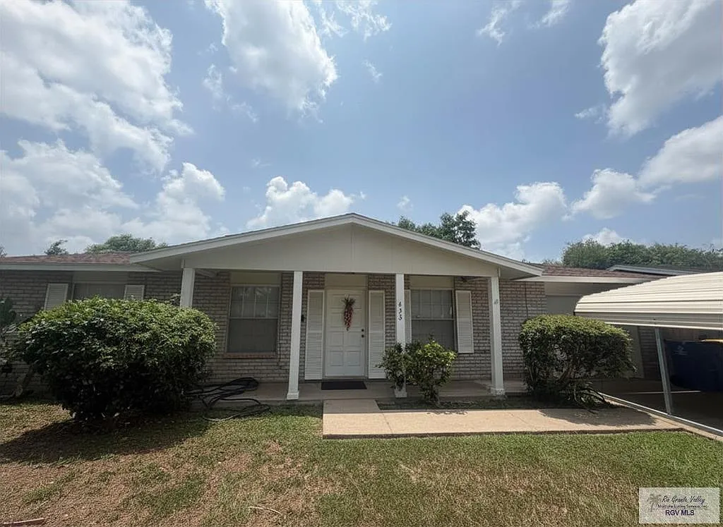 3 bed, 2.0 bath, 1240 sqft, $1,650 — Photo 1
