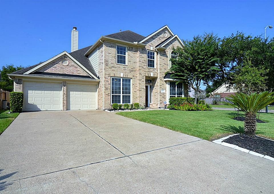 1st image of 3202 Millbrook Dr