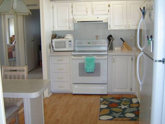 5th image of 340 Ashley Dr
