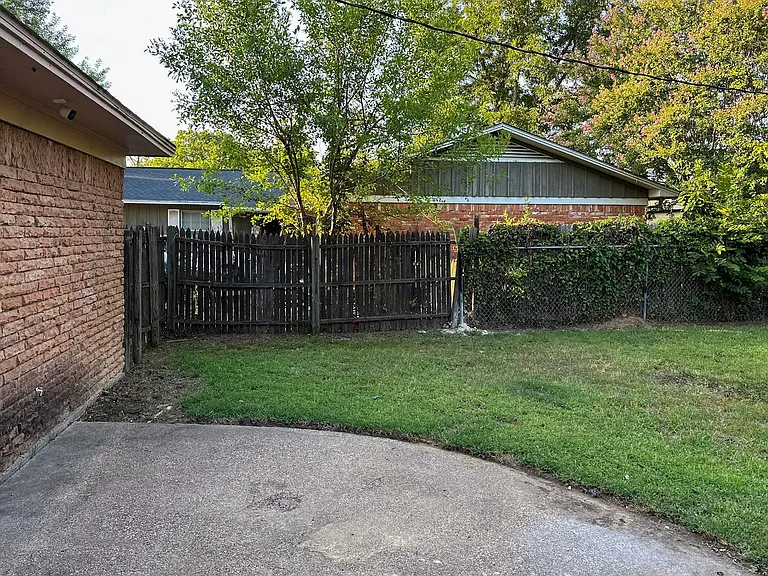 50351 Bryant St — Photo 24