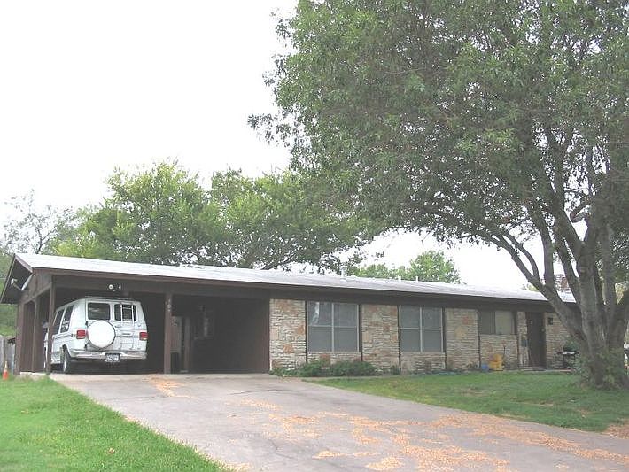1st image of 309 E Grady Dr