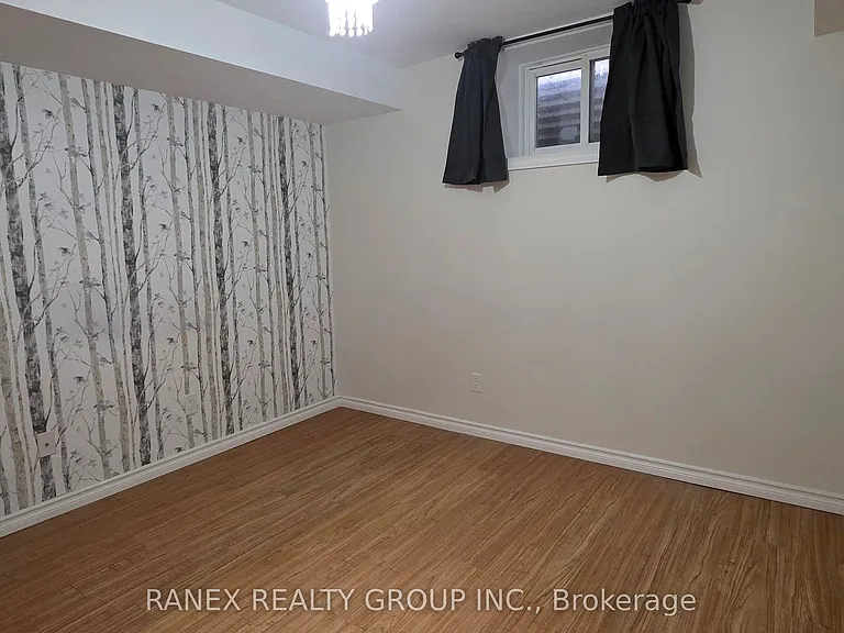 16 Lynwood Ct — Photo 27
