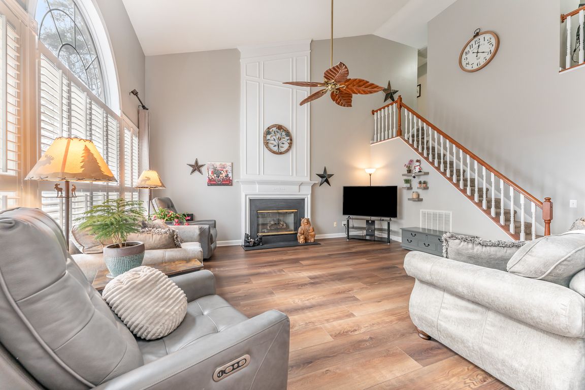 next background image