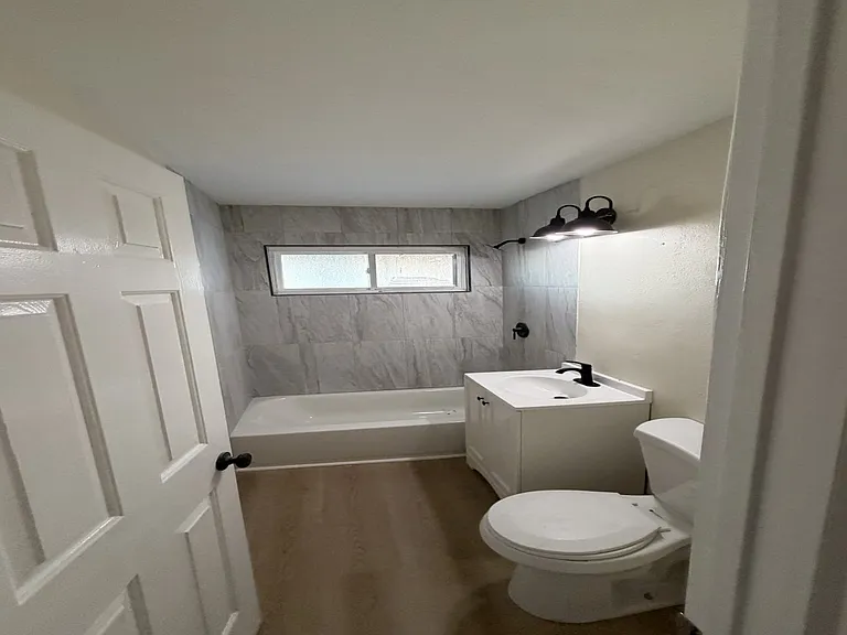 611 Lillian Dr — Photo 11