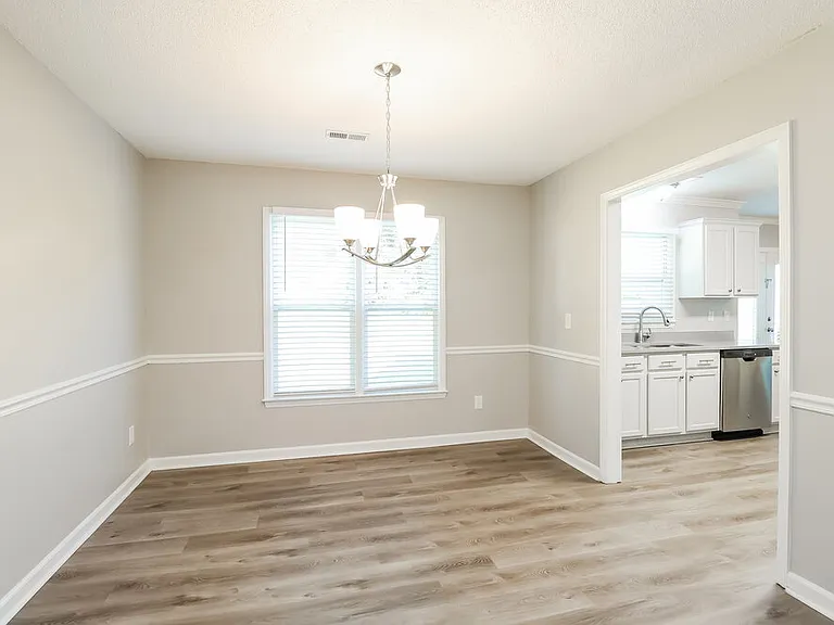 4204 Hounds Run Dr — Photo 7