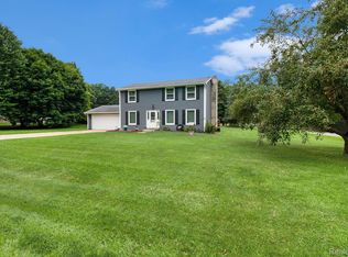 3510 Lantern View Ct, Howell, MI 48843