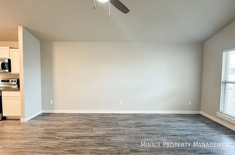 3219 Abbeville Ave — Photo 6