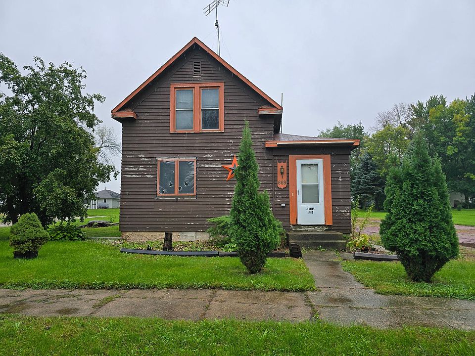 1st image of 669 2nd Ave