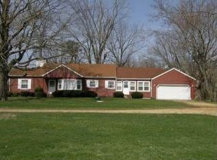 5236 Westfield Rd, Winnebago, IL 61088