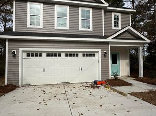 144 Smallwood Rd, Hubert, NC 28539