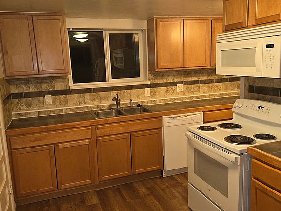 3rd image of 2459 20th St