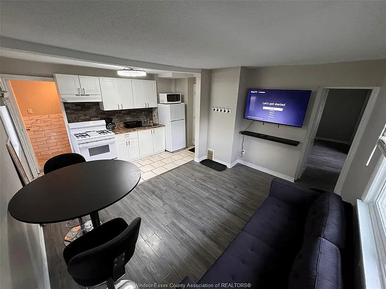 600 Park St W #3 — Photo 11