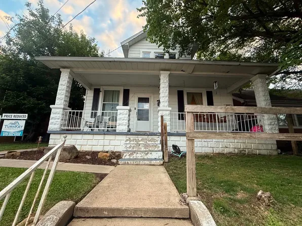 1017 11th St, Tell City, IN 47586