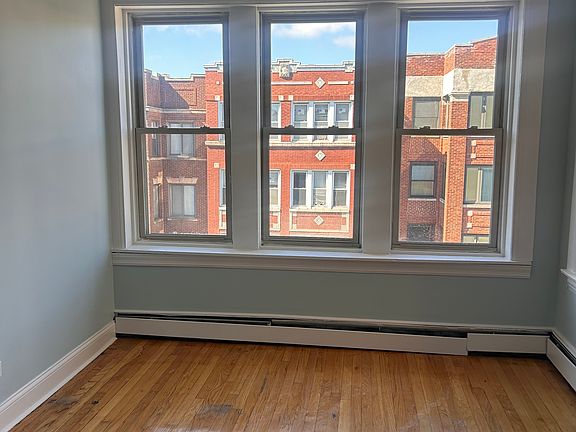 3rd image of 7017 S Clyde Ave #C