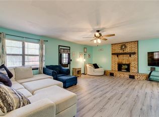 105 Willow Rd, Kingfisher, OK 73750