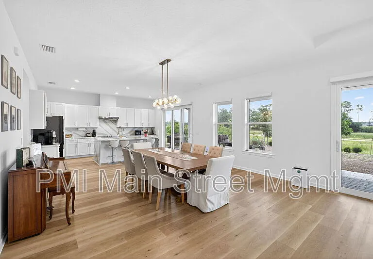6604 Quest St — Photo 9